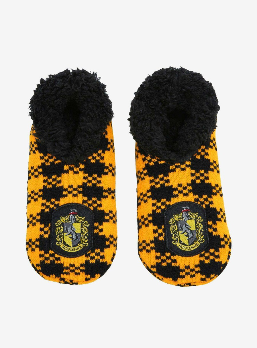 Accessories * | Quick Expedition Harry Potter Hufflepuff Plaid Fleece Slipper Socks Boxlunch Exclusive